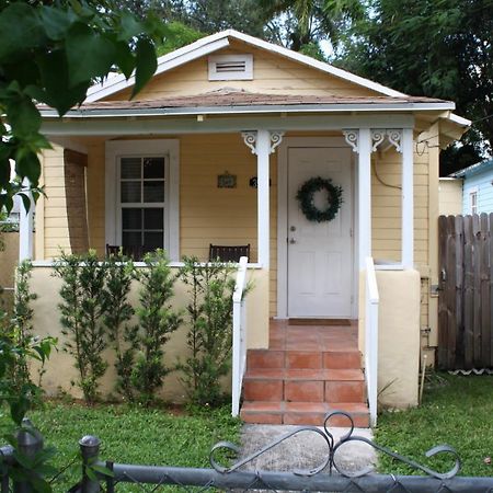 Key West Style Historic Home In Coconut Grove Florida The Yellow House Miami Luaran gambar